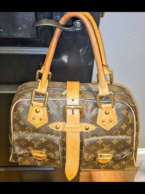 Louis Vuitton Manhattan Brown Monogram Canvas Tote with NEW Trim